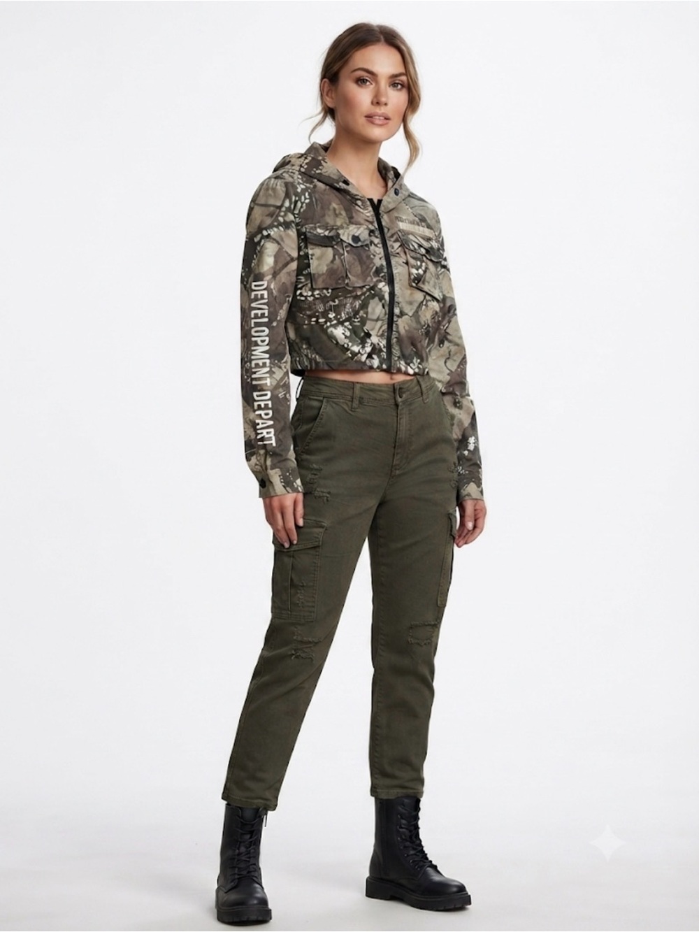 Camo Cropped Hooded Windbreaker Jacket  Size Large  Techwear Streetwear Y2K